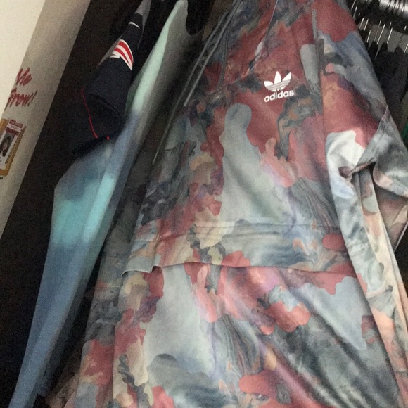 Adidas pink camo set - Picture 2 of 5